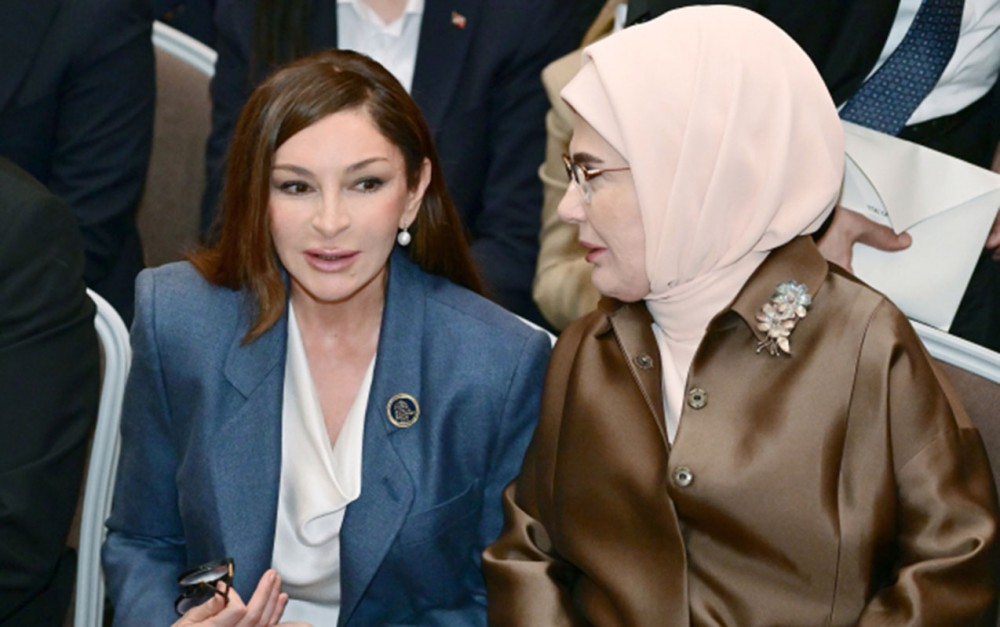Birinci xanımlar Antalya Forumunda - Fotolar