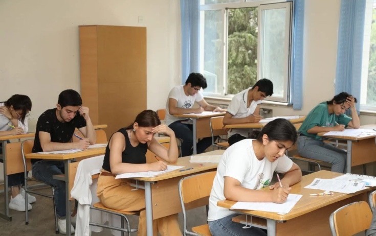 Bu gün imtahan var