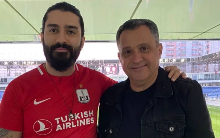 Ad günündə özü də, atası da təltif olundu