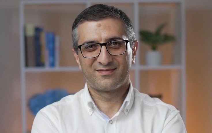 Azər Əhmədov vəzifəsindən azad edildi