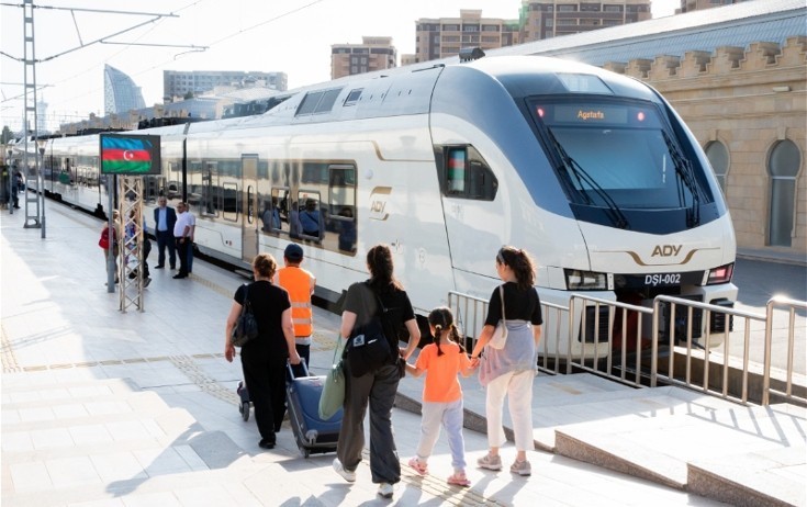 Bakı-Tbilisi qatarında plaskart vaqonlar olmayacaq