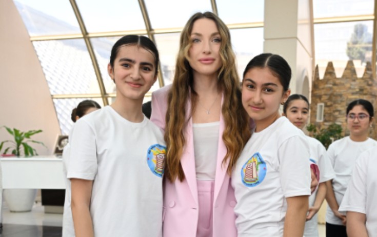 Alena Əliyeva olimpiada yarışını izlədi - Fotolar