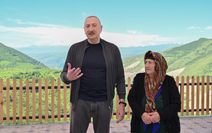 “Mənim qızımı niyə gətirməmisən, görərdim” - Video