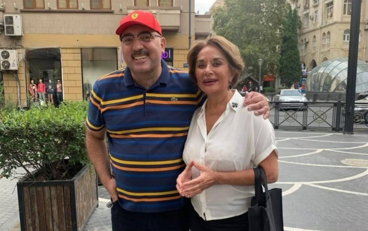 Leyla Şıxlinskaya  ilə fotosunu paylaşıb, bunları yazdı