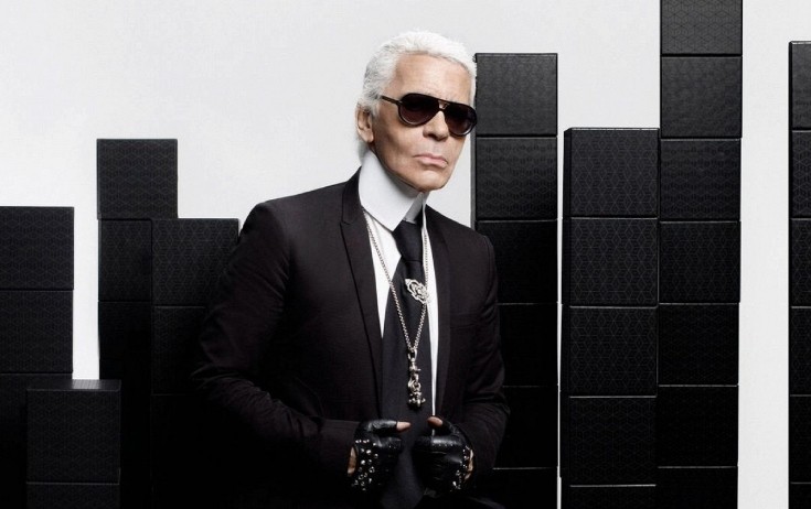 Karl Lagerfeldin eskizləri 1 avrodan satışa çıxır