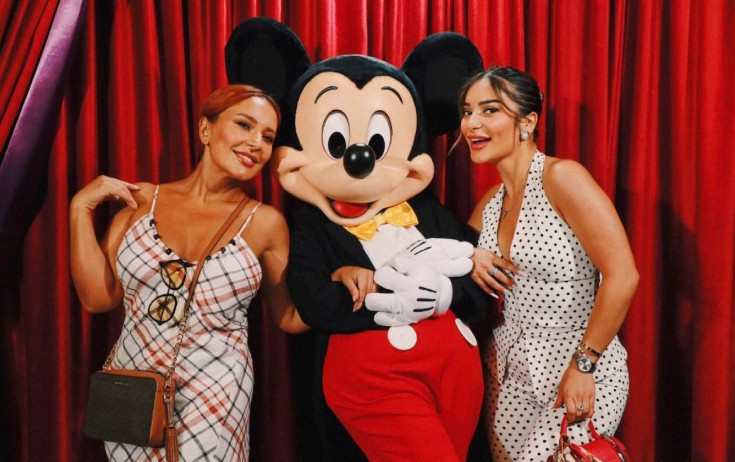 Tünzalə qızı ilə "Disneyland"də - Fotolar+Video