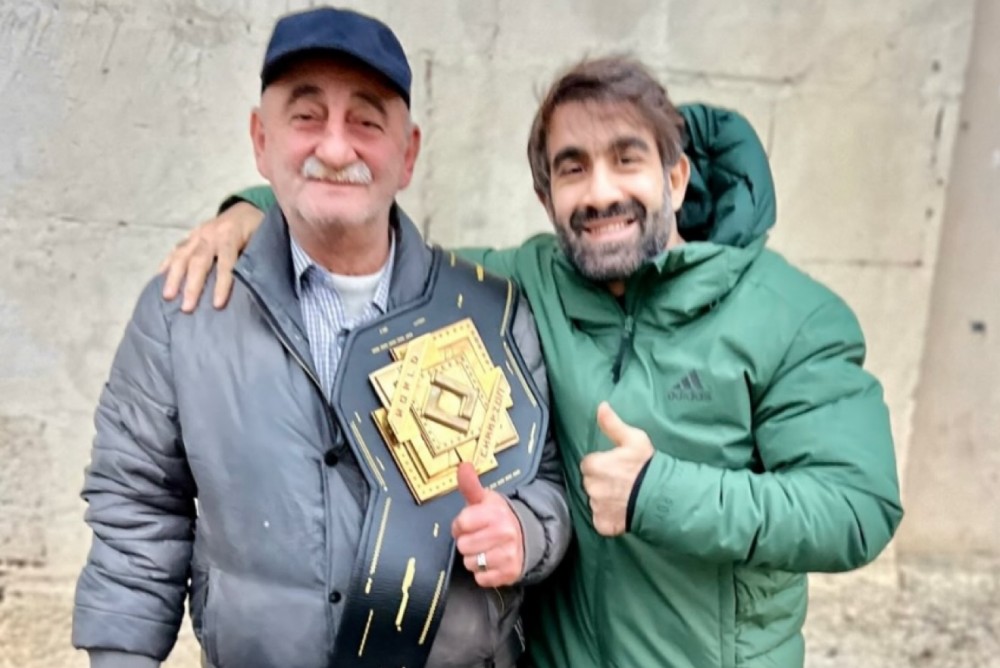Rafael Ağayevdən mərhum atası ilə bağlı paylaşım